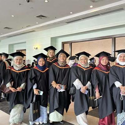 Tahniah kepada 79 Pelajar DLM KPM Bandar Penawar yang bergraduasi sempena Konvokesyen CILTM 2023. 