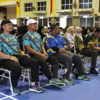 DELEGASI UNIVERSITI TEKNOLOGI PETRONAS KE KPM BANDAR PENAWAR